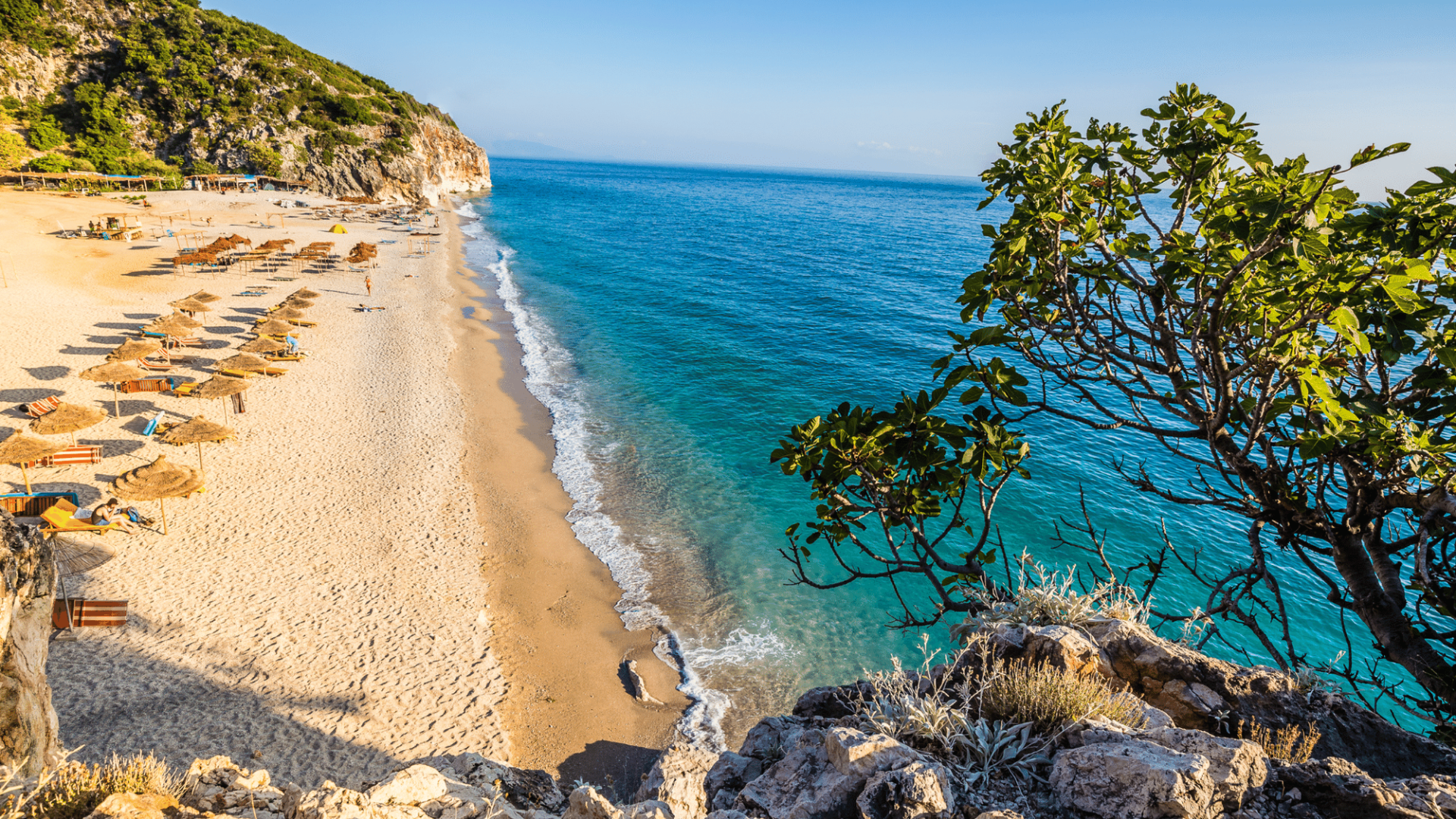 Alb&acirc;nia com tudo inclu&iacute;do! Partida do Porto