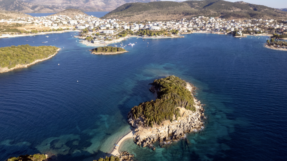 Ksamil: O Para&iacute;so Escondido da Alb&acirc;nia