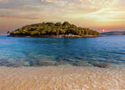 Ksamil: O Para&iacute;so Escondido da Alb&acirc;nia