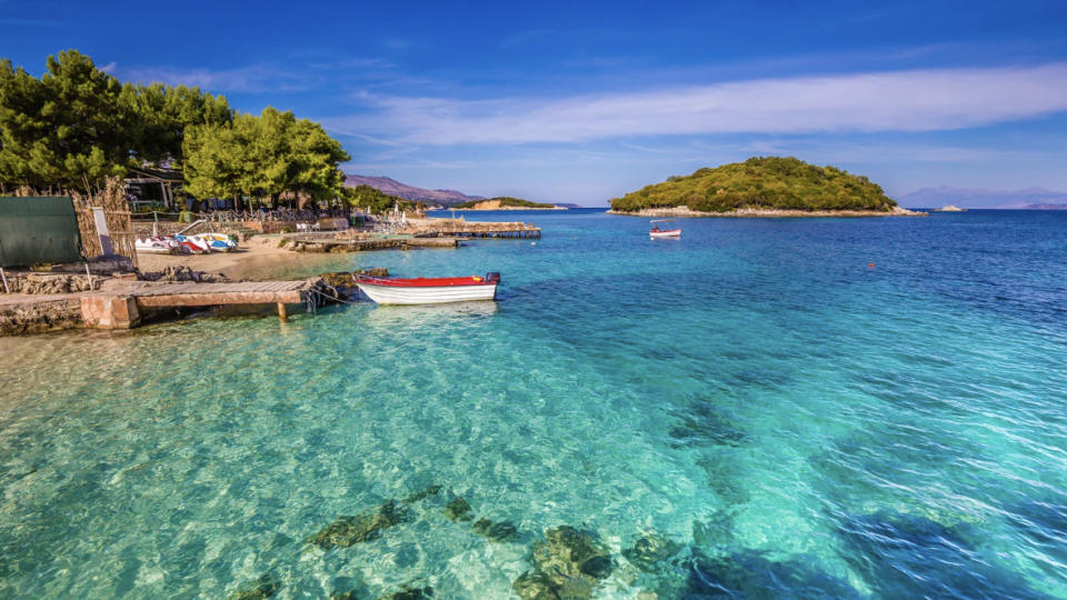Ksamil: O Para&iacute;so Escondido da Alb&acirc;nia
