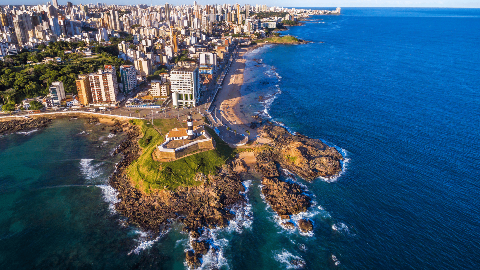 Fim de Ano na Bahia: 7 Noites de Sol, Ritmo e Mar