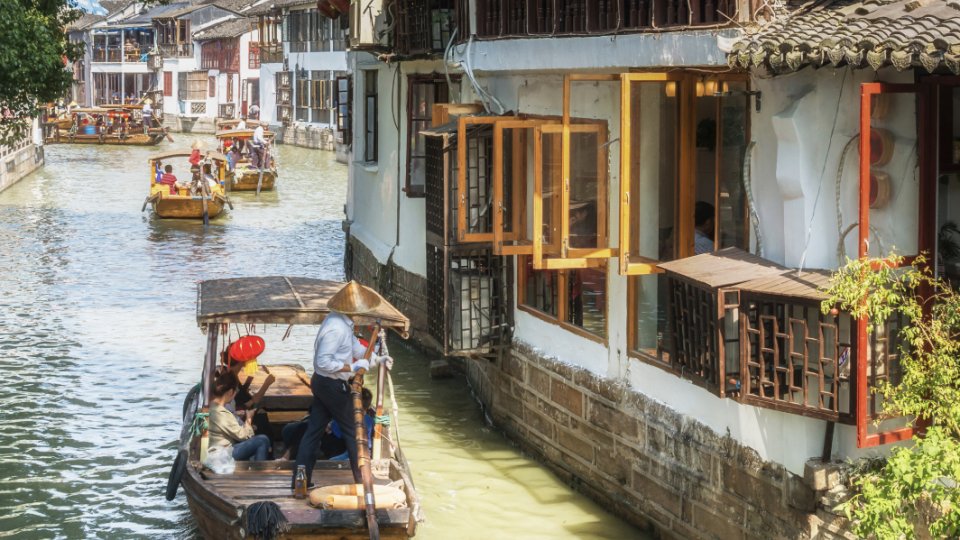 China Oculta com Vera Silvestre