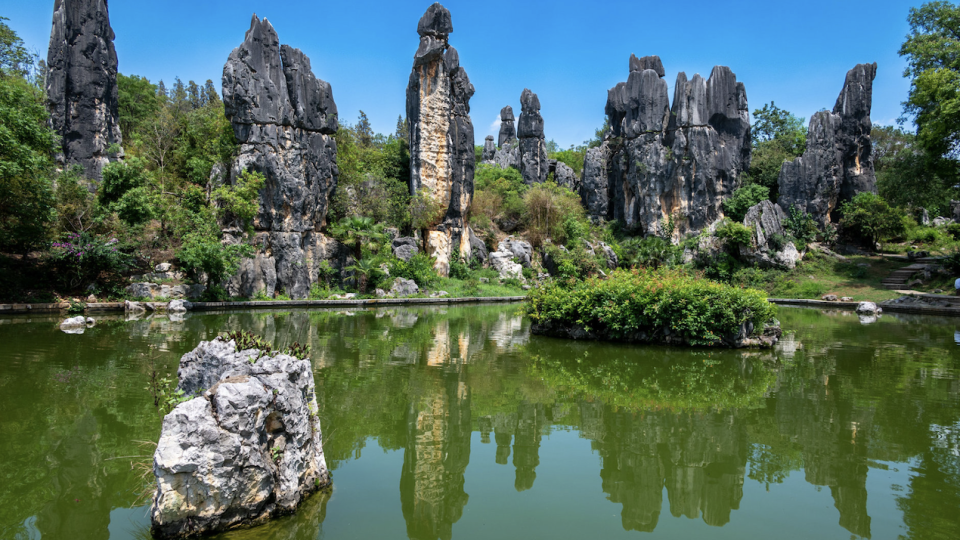 China Oculta com Vera Silvestre