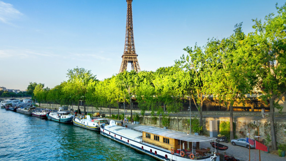 Romance Parisiense com cruseiro!