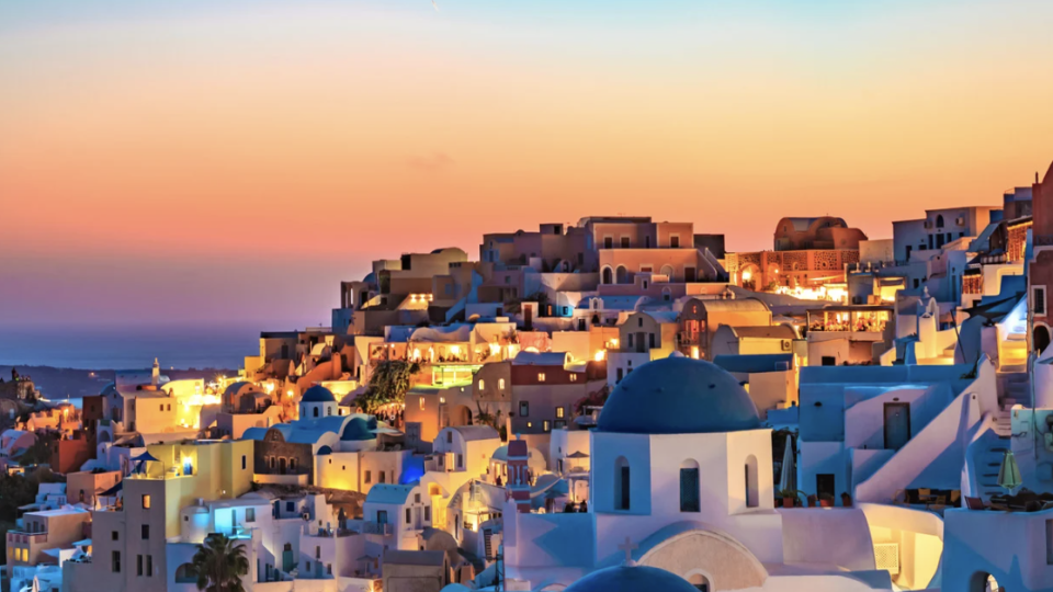 Romance no Paraíso Grego: Santorini!