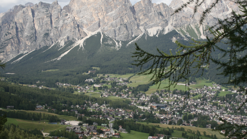 Neve e adrenalina em Cortina D'ampezzo!