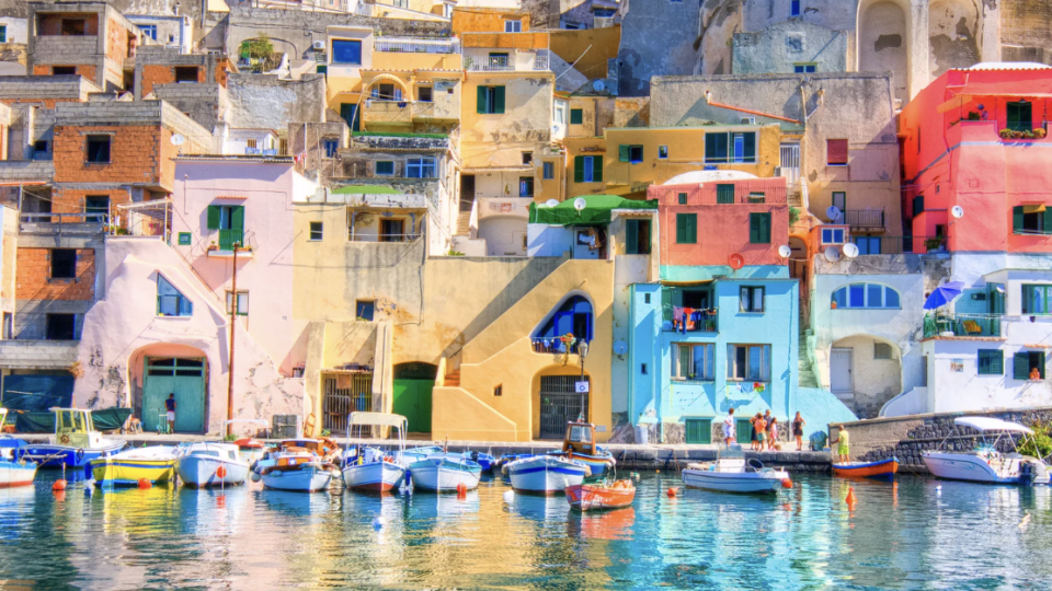 Mediterr&acirc;neo a bordo