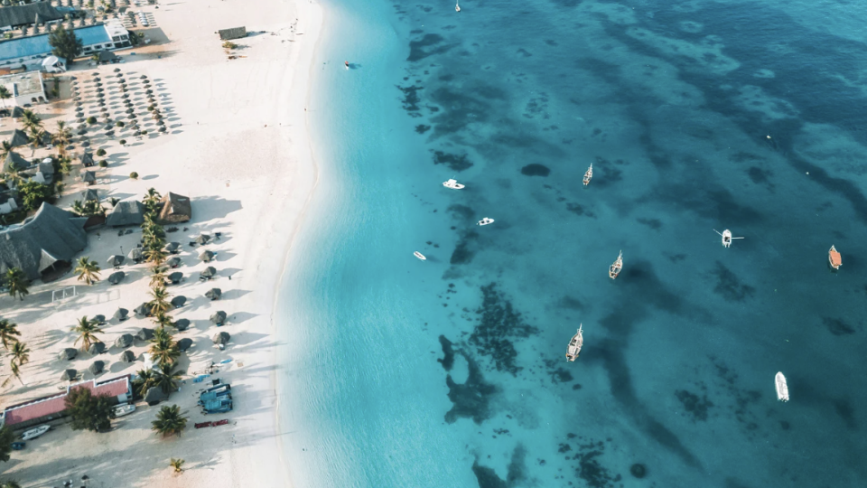 ZANZIBAR - LAST CALL!
